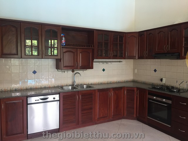 Long description image 1