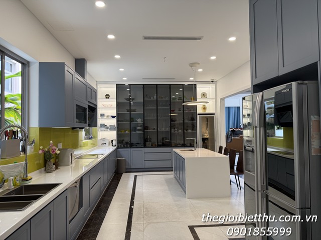 Long description image 1