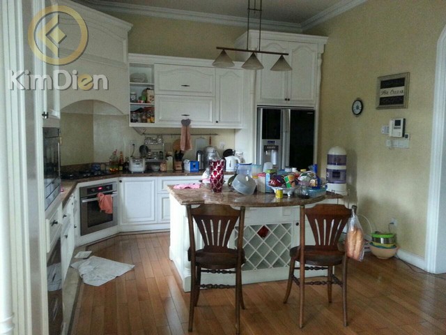 Long description image 1