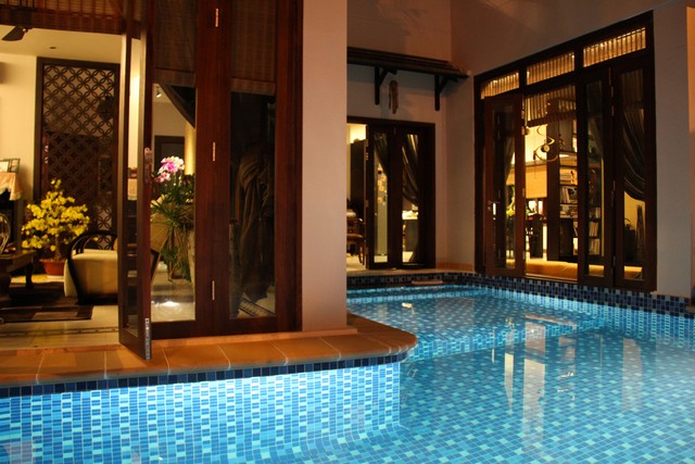 Long description image 1