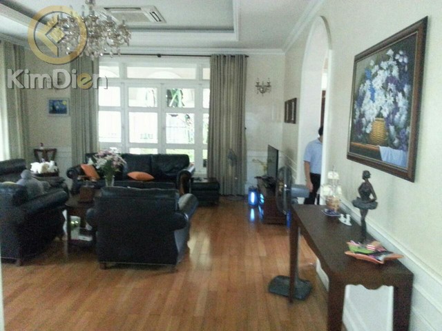 Long description image 1