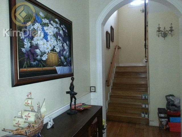 Long description image 1