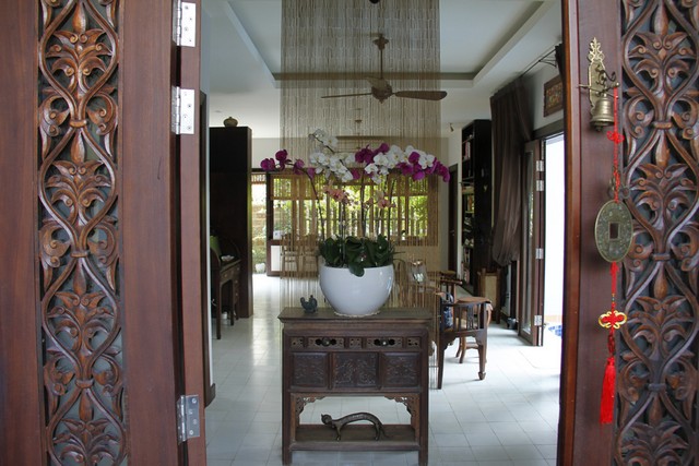 Long description image 1