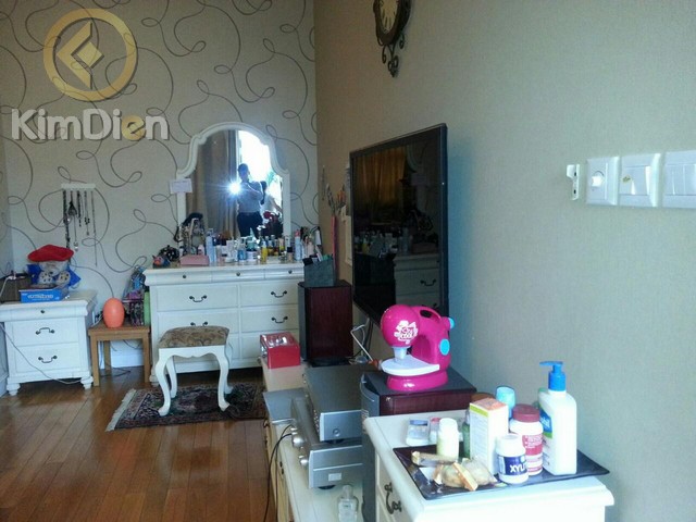 Long description image 1