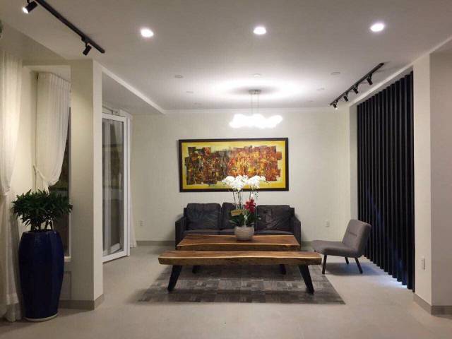 Long description image 1