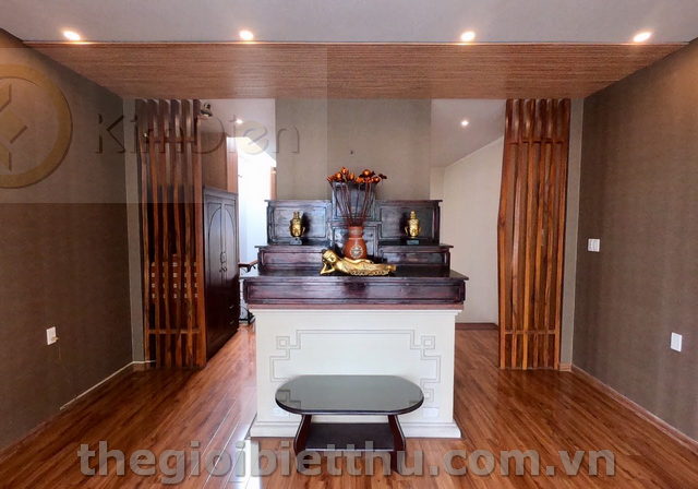 Long description image 1