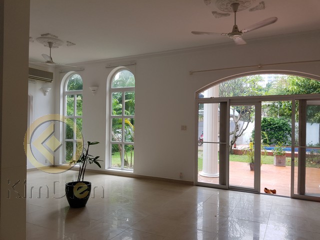 Long description image 1